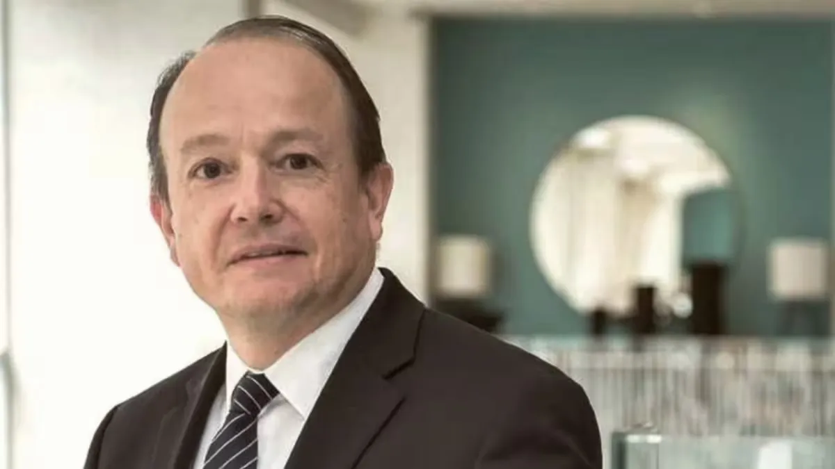 Es el momento de dejar que el mercado, y no el Gobierno, sea el que determine el tipo de cambio.