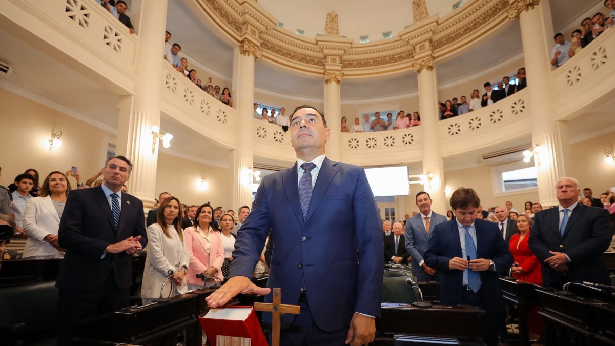 Gustavo Valdés juró como senador provincial y se prepara para dejar la gobernación de Corrientes
