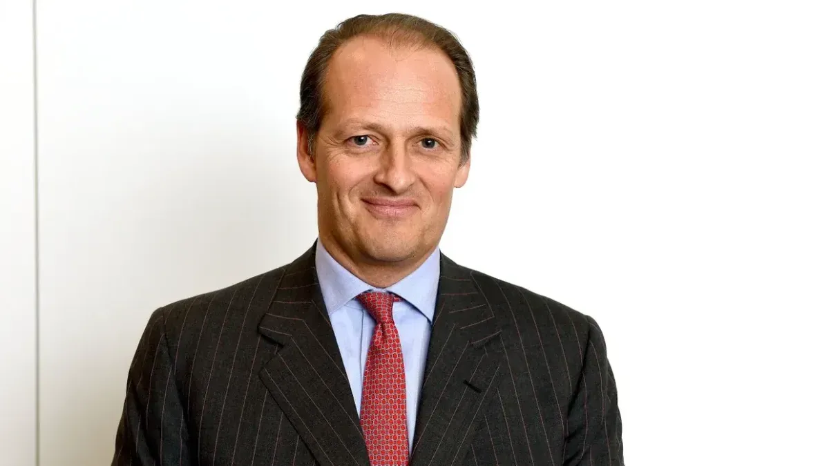 Nació en cuna de oro y heredó una fortuna de millones, pero no le alcanzó y se enfrentó a sus hermanos