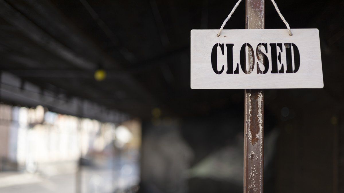 La famosa cadena minorista que se vio obligada a vender más de 100 locales por deudas de millones