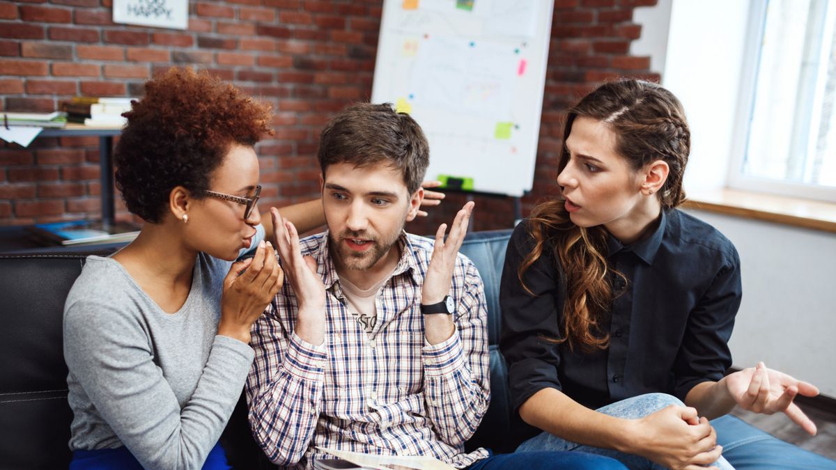 Casi el 70% de los jóvenes argentinos cree que tienen más oportunidades laborales que sus padres pero la mitad percibe una situación económica "igual o peor"