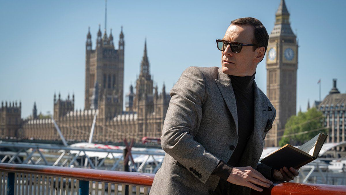 La impactante película de HBO Max sobre un espía que se debate entre la lealtad a su país o a su pareja