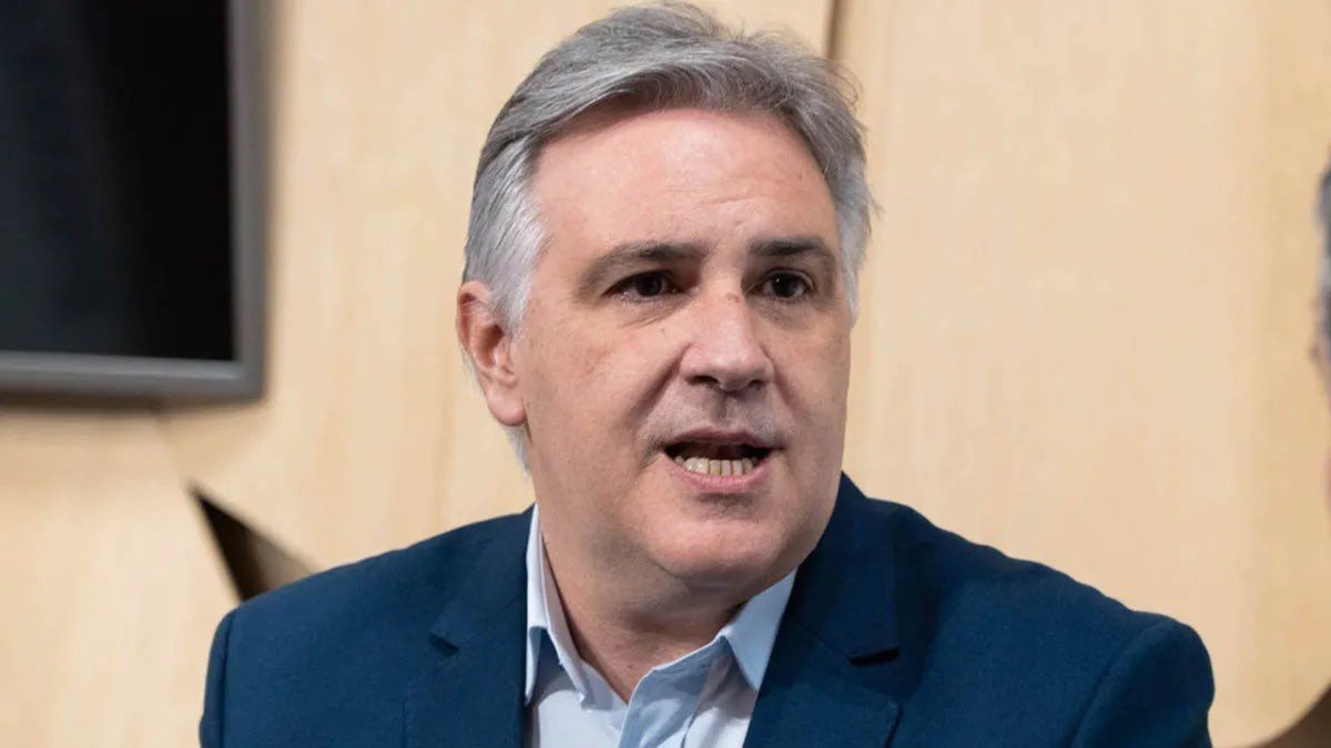 Martín Llaryora será operado en Córdoba de una hernia epigástrica