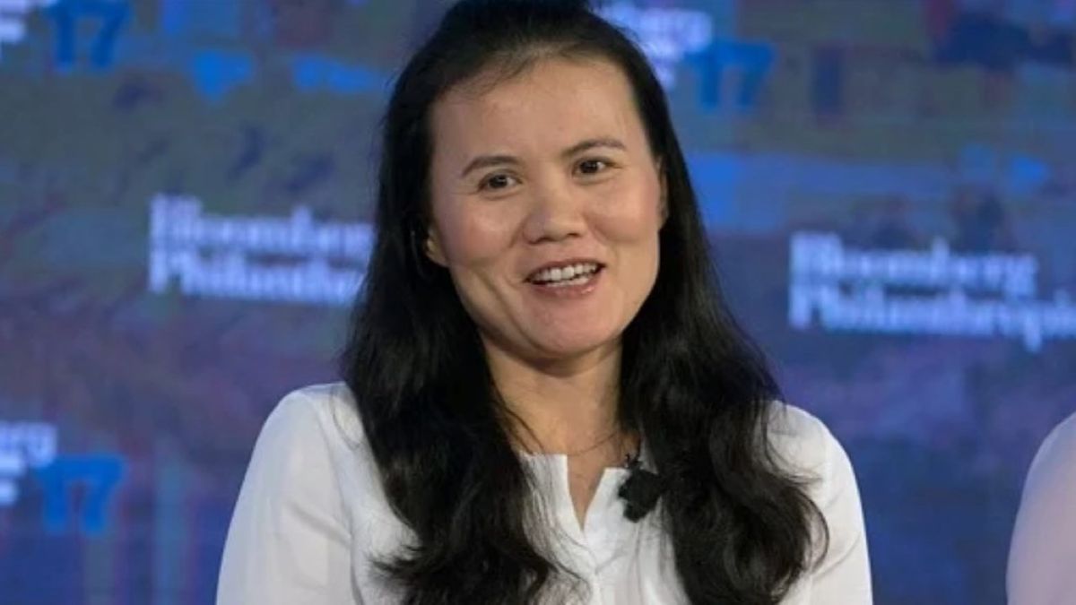 Quién es Lucy Peng, la guardiana espiritual de una empresa financiera que recauda millones