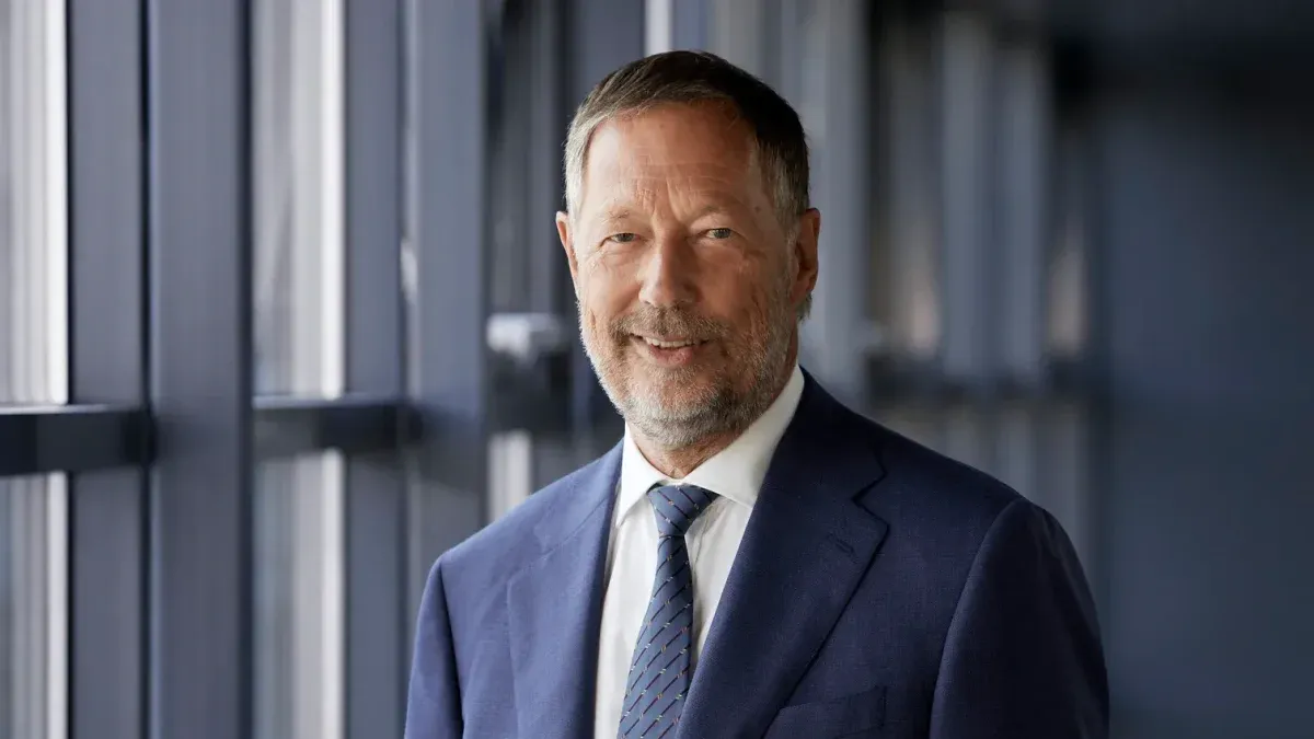 quién es Niels Peter Louis-Hansen