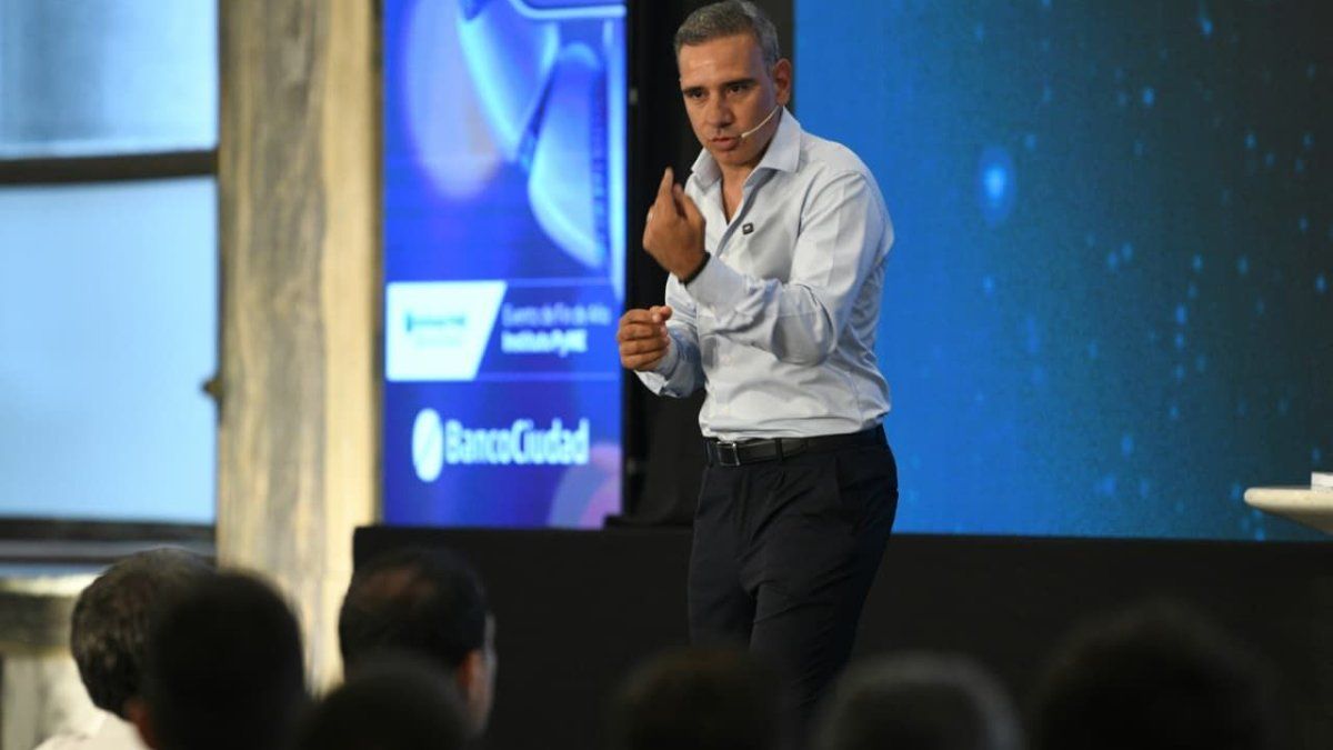 afirman que los jóvenes no eligen sus trabajos solo por el salario, ¿qué condiciones laborales exigen?