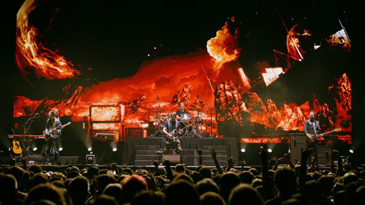 una cuenta pendiente saldada con un show compacto y conciso