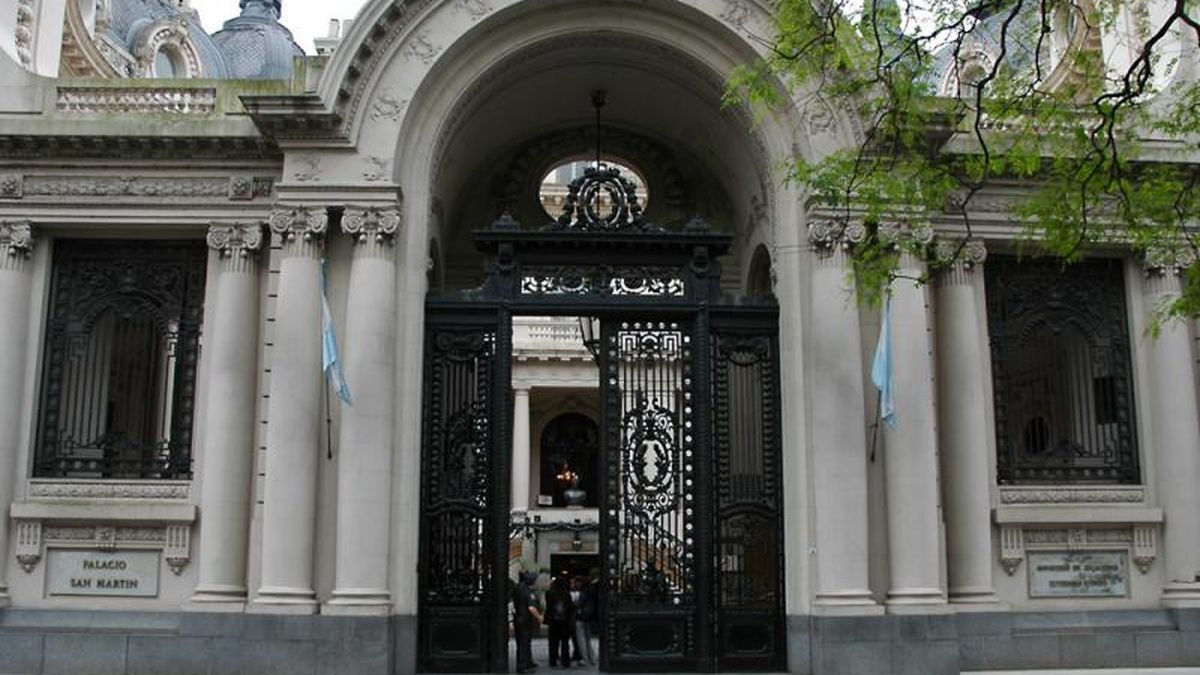 Una amenaza grave contra la convivencia democrática