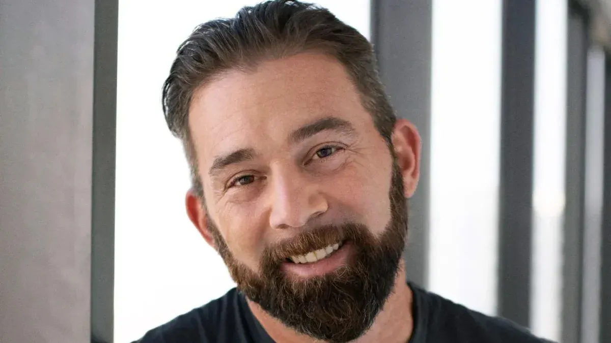 De trabajar en Facebook a conseguir miles de millones con su imperio de telemedicina: quién es Doug Hirsch