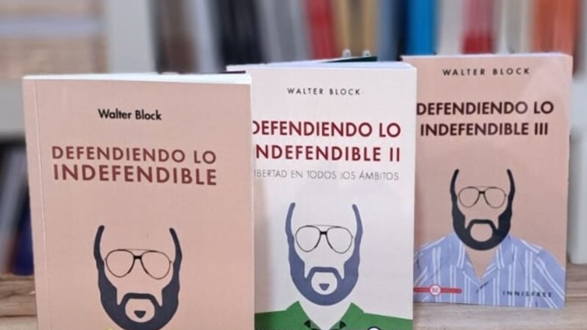 De qué trata Defendiendo lo indefendible, el libro que le regaló Javier Milei a sus ministros