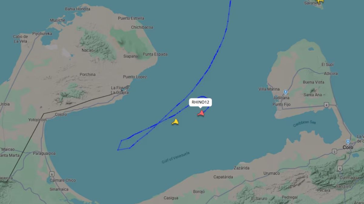 Dos caza F/A-18 Super Hornet estadounidenses sobrevolaron el Golfo de Venezuela y crece la tensión