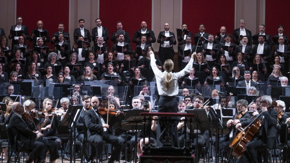 El Teatro Colón celebrará los 100 años de su Orquesta y Coro Estable con una gala sinfónico-coral gratuita