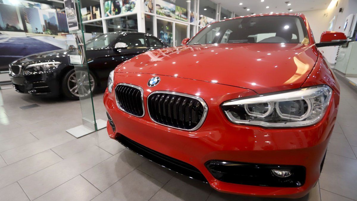 Advierten que el salto de las importaciones puede terminar con el superávit comercial en 2026