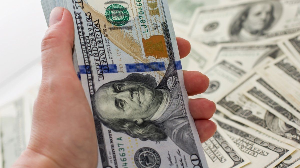 El dólar oficial descomprime y los financieros acompañan las tendencia