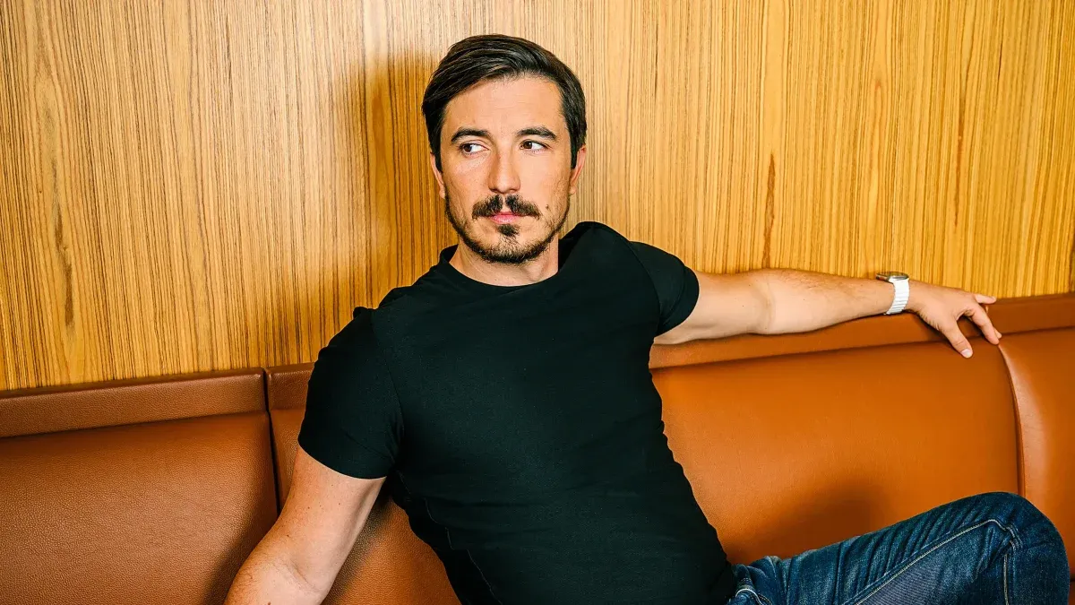 El joven que encontró la alternativa a Wall Street y se convirtió en multimillonario con menos de 30 años