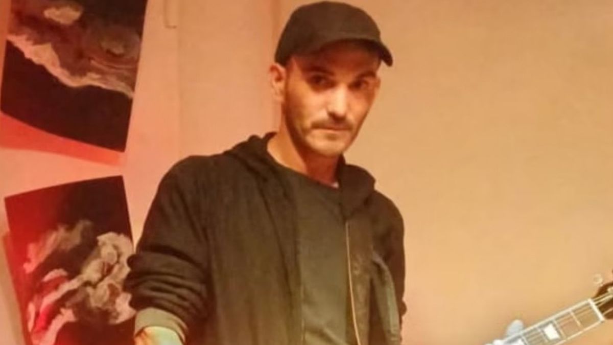 murió un músico mientras tocaba en un bar cultural