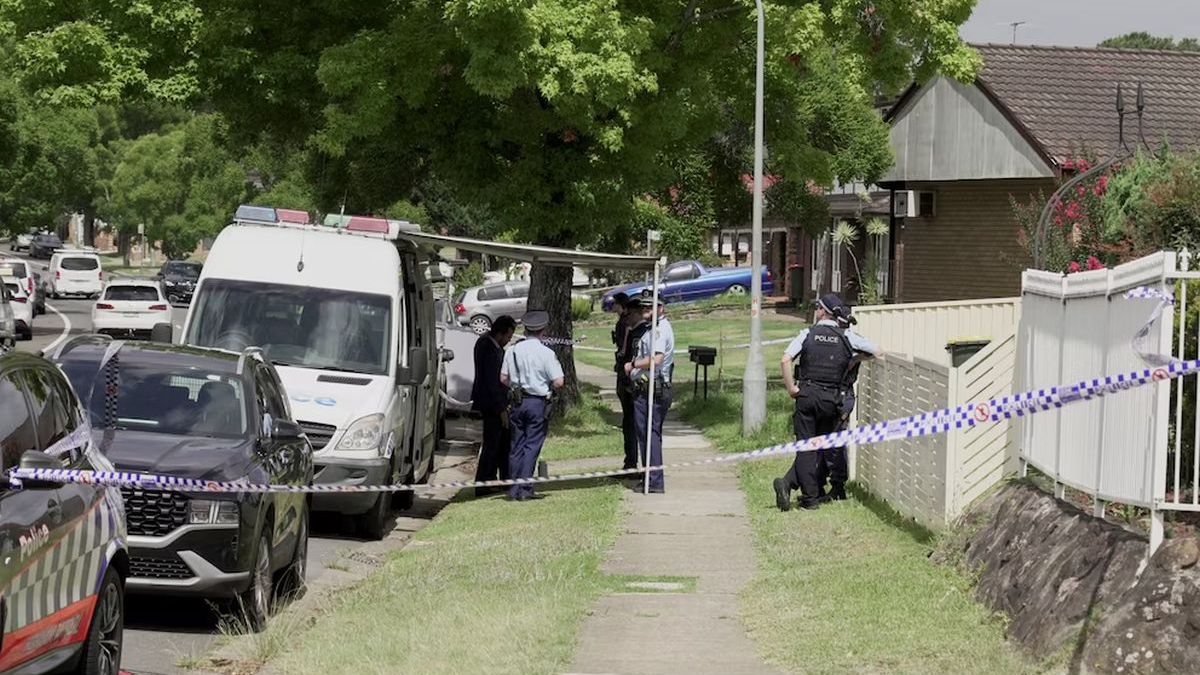 la policía encontró explosivos y banderas de ISIS en un auto vinculado a un atacante de Bondi Beach
