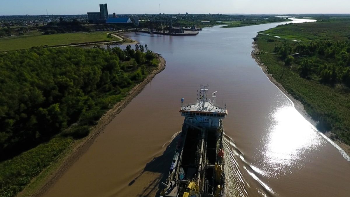 Lanzan la licitación internacional para concesionar la Vía Navegable Troncal