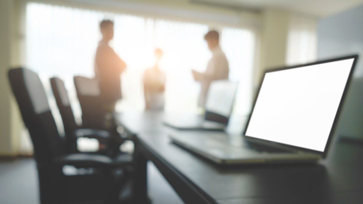 más del 50% de los trabajadores considera que la presencialidad es positiva para su productividad