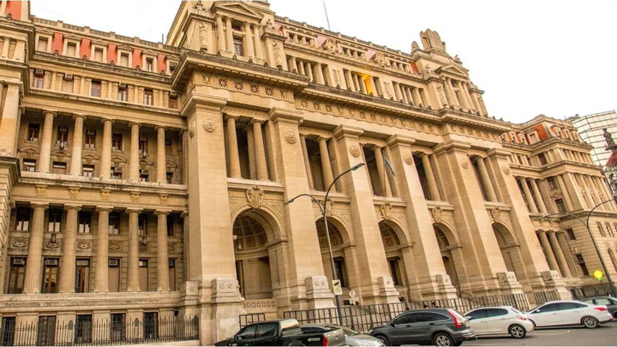 Javier Milei incluyó un artículo en la reforma laboral sobre el traspaso del Fuero del Trabajo a CABA