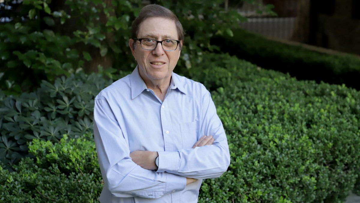 “Hay que acumular reservas, los países fuertes no acuden a EEUU o al FMI”