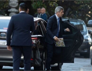 quedó suspendido el uso de vehículos oficiales para funcionarios