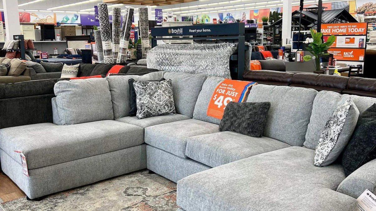 Una histórica cadena de descuentos anunció un cierre masivo de más de 300 locales