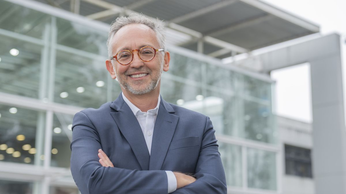 Una planta no se sostiene solo con el mercado local