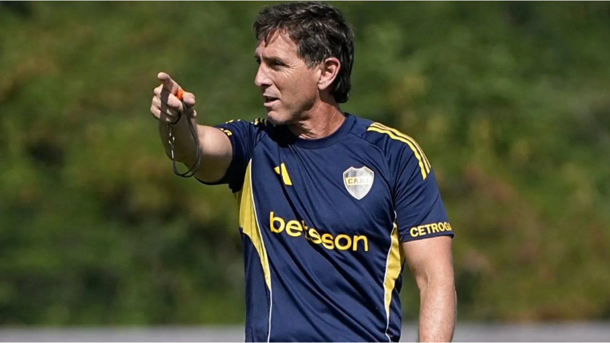 Claudio Úbeda sorprendió con la formación del equipo y hará debutar a los dos refuerzos de Boca