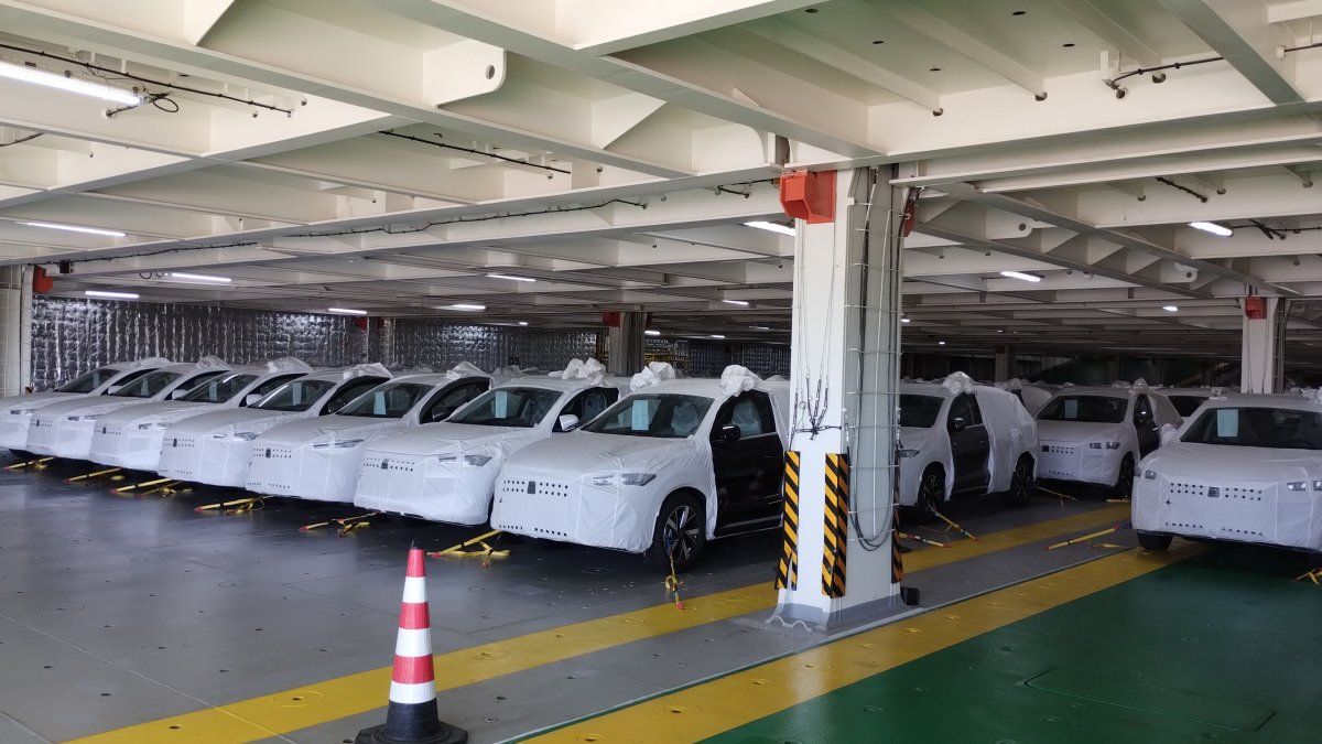 Marca china suma a un ex CFO de Mercedes-Benz para potenciar su operación en el país