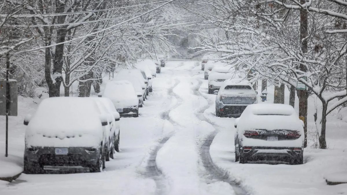 murieron seis personas y hay al menos un millón de hogares sin luz