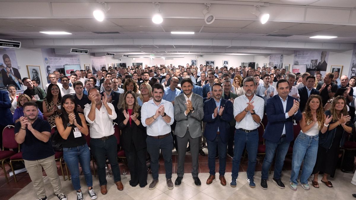 entre el respaldo a Javier Milei y la construcción de una agenda propia