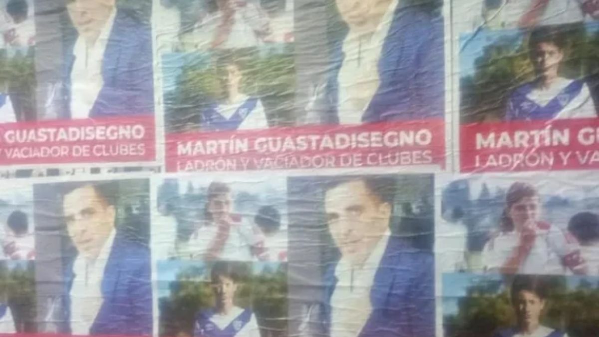 Carteles contra un representante reavivan el escándalo por la salida de juvenil de River