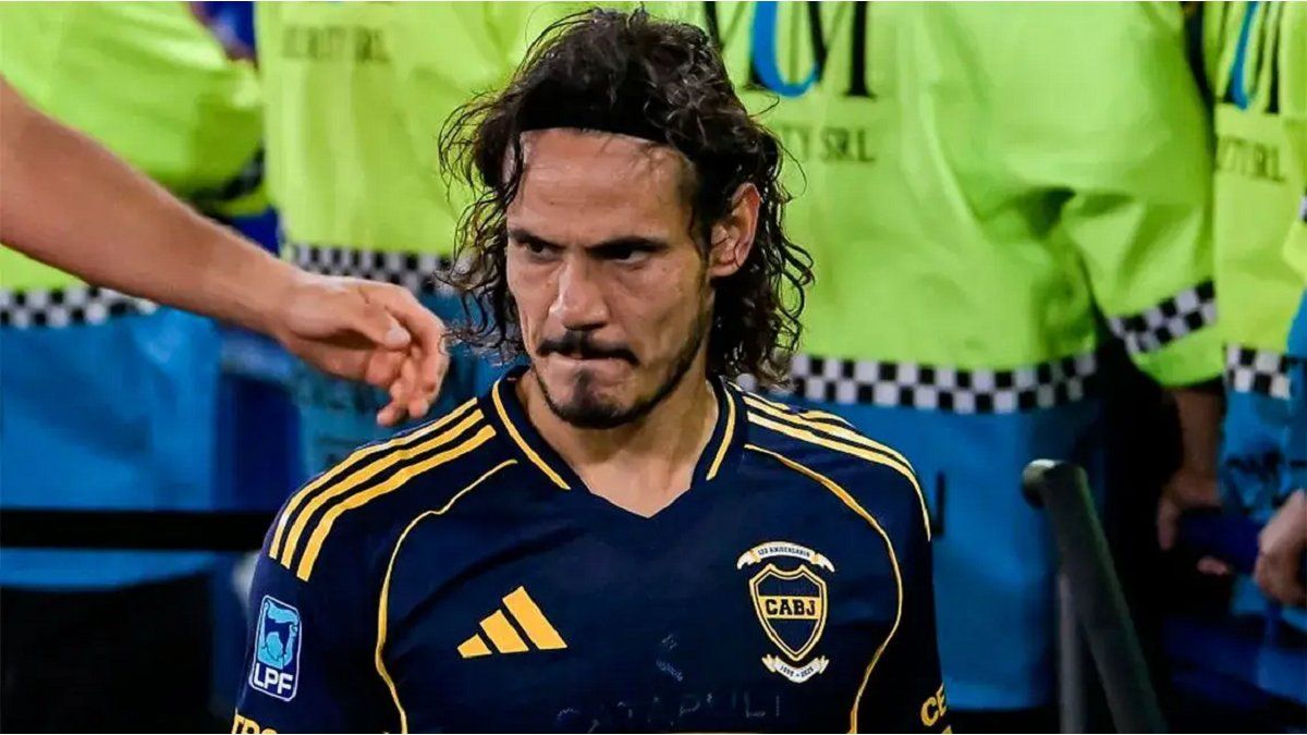 Cavani se vuelve a perder un partido de Boca por lesión y ¿piensa en el retiro?
