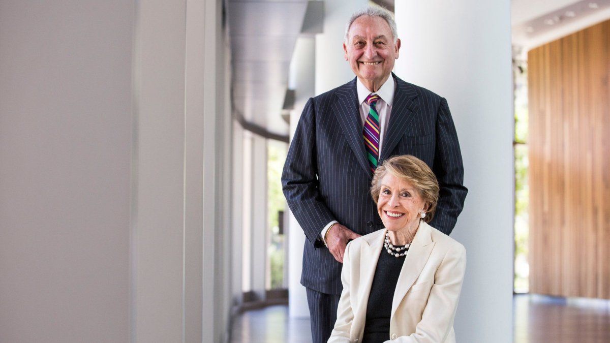 De tener a su madre como única clienta a ganar miles de millones: quién es Sandy Weill