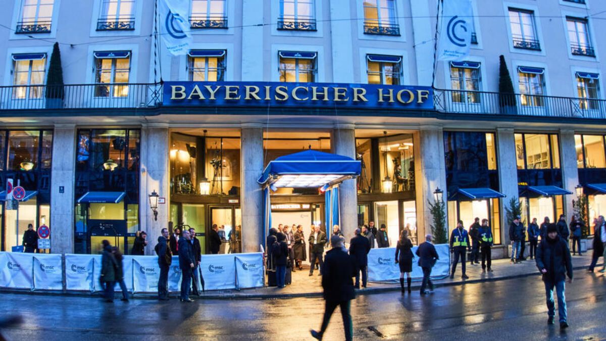 Europa pide reforzar la defensa mutua y EEUU baja el tono de sus críticas