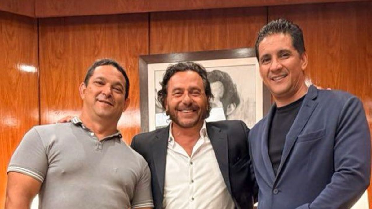 incorporó dos diputados a su bloque