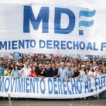 Axel Kicillof participó de la marcha contra la reforma laboral y apuntó contra Milei: Es un retroceso