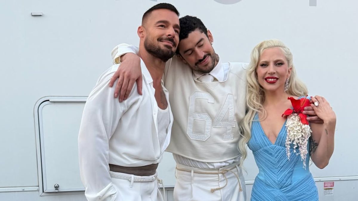 Ricky Martin compartió imágenes junto a Bad Bunny y Lady Gaga del backstage tras el show de medio tiempo