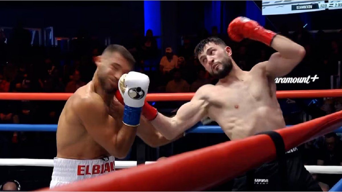 el boxeador ruso Umar Dzambekov derribó a su rival de un solo golpe y se hizo viral