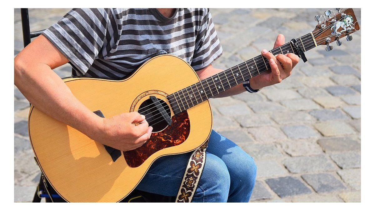 el instrumento ideal para quienes nunca aprendieron a tocar la guitarra
