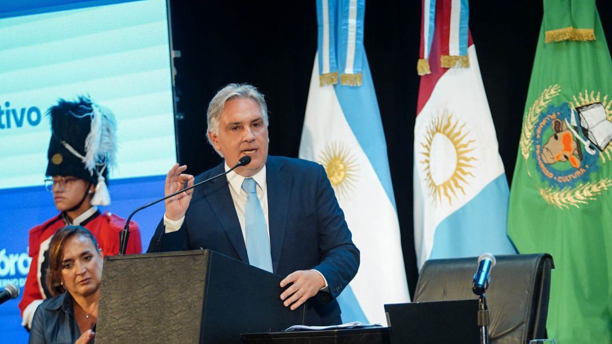 el gobernador Martín Llaryora se realizó un narcotest