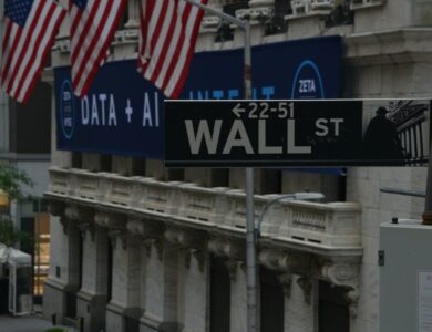 energía y tecnología amortiguaron impacto