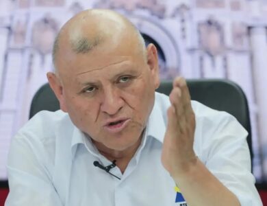 murió el candidato presidencial Napoleón Becerra en un accidente de tránsito