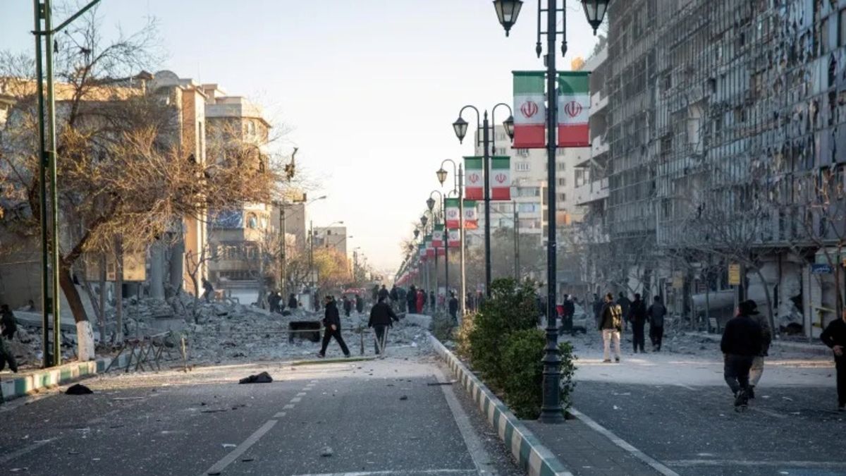 Irán pide disculpas pero intercambia ataques con Israel mientras Donald Trump anticipa un duro golpe