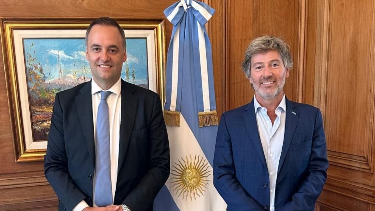 Juan Bautista Mahiques jura como ministro de Justicia tras la salida de Mariano Cúneo Libarona