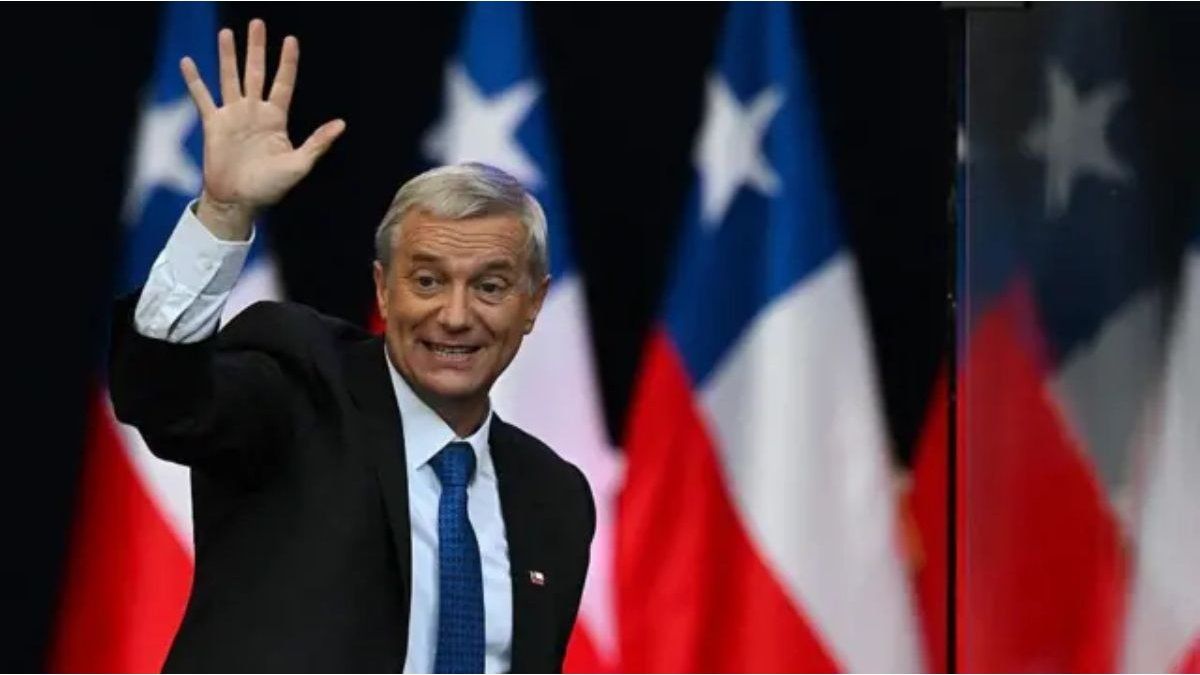 José Antonio Kast frenó un plan de Gabriel Boric y dejó sin regularizar a miles de migrantes