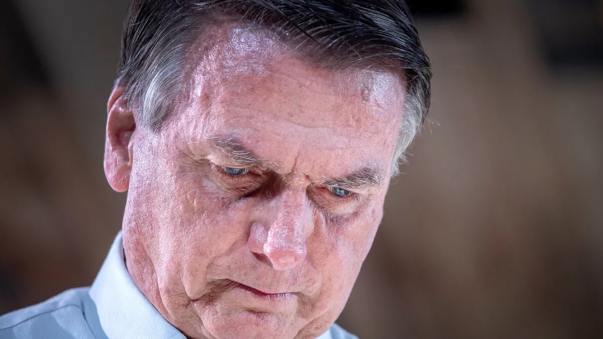 La Corte Suprema de Brasil le concedió la prisión domiciliaria a Jair Bolsonaro por su estado de salud