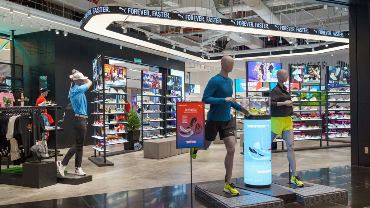 la empresa de ropa deportiva que enfrenta deudas de millones
