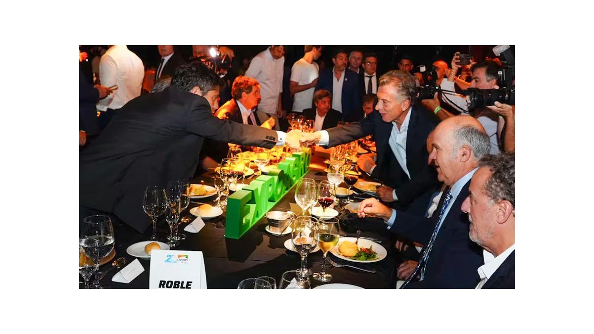 Mauricio Macri y Axel Kicillof coincidieron en una cena del sector agroindustrial